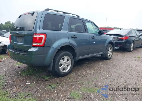 2012 Ford Escape Xlt z USA, uszkodzony, nr VIN 1FMCU9D78CKA21129